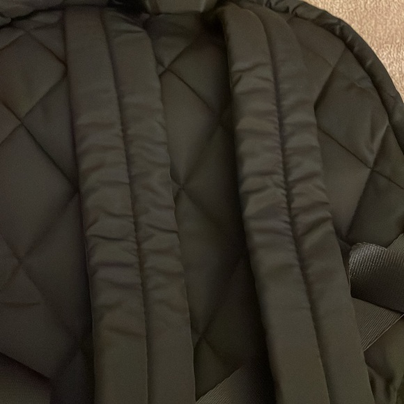 Vera Bradley Ultralight Compact Backpack NWT - Picture 7 of 15